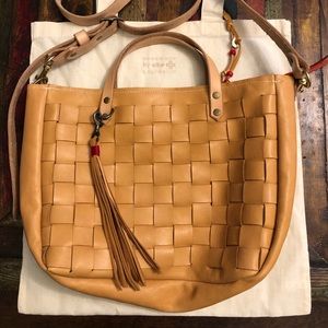 UNIQUE 🌟🌟 Elke Leather Purse